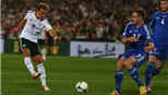 VIDEO: "Song sát" Gotze-Oezil giúp Đức nhấn chìm Đảo Faroe